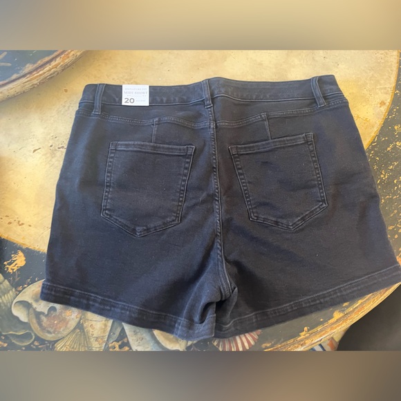 NWT Lane Bryant Jean shorts - Picture 3 of 3